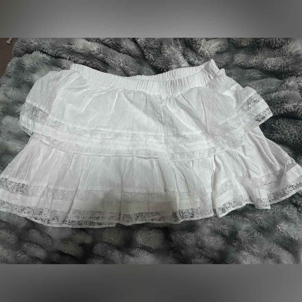 Francesca's Collections White Tiered Lace Mini Skirt